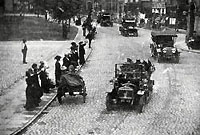 Cars were donated by local firm to take volunteers to Lincoln Station